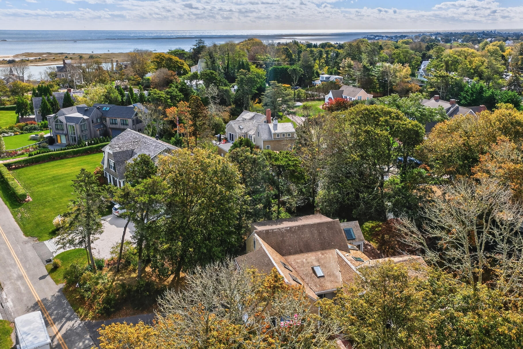 Chatham, Massachusetts 02633, United States, 5 Bedrooms Bedrooms, ,3 BathroomsBathrooms,Residential,Active,225451