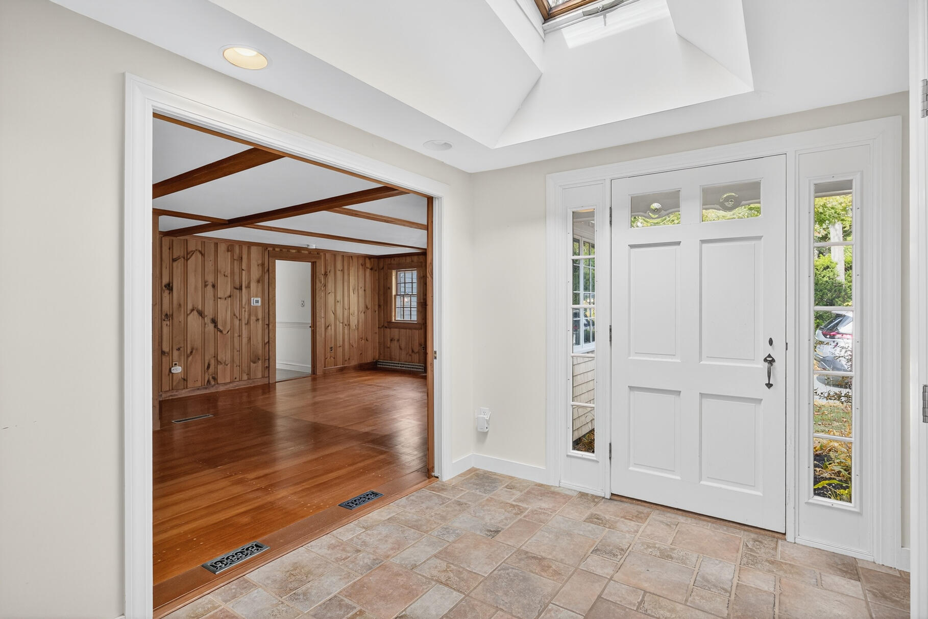 Chatham, Massachusetts 02633, United States, 5 Bedrooms Bedrooms, ,3 BathroomsBathrooms,Residential,Active,225451