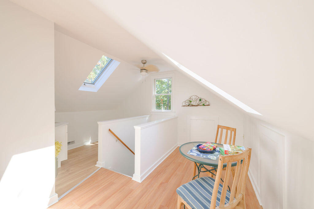 Eastham, Massachusetts 02642, United States, 5 Bedrooms Bedrooms, ,3 BathroomsBathrooms,Residential,Pending,37909