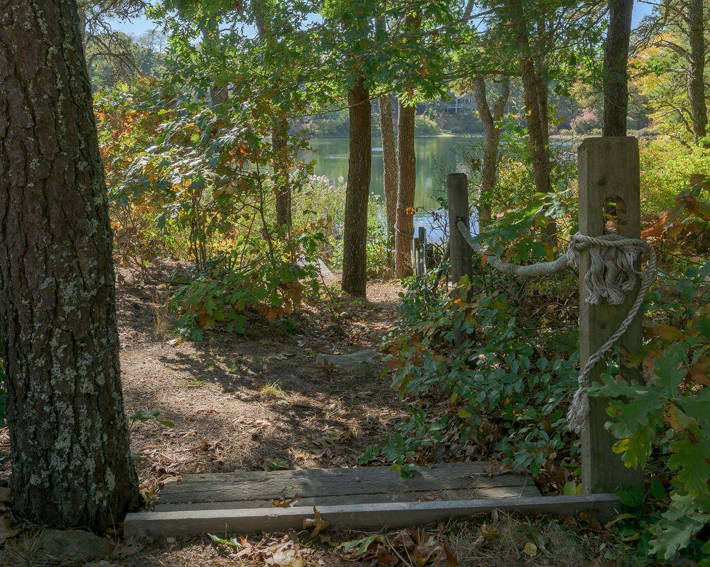 Eastham, Massachusetts 02642, United States, 5 Bedrooms Bedrooms, ,3 BathroomsBathrooms,Residential,Pending,37909