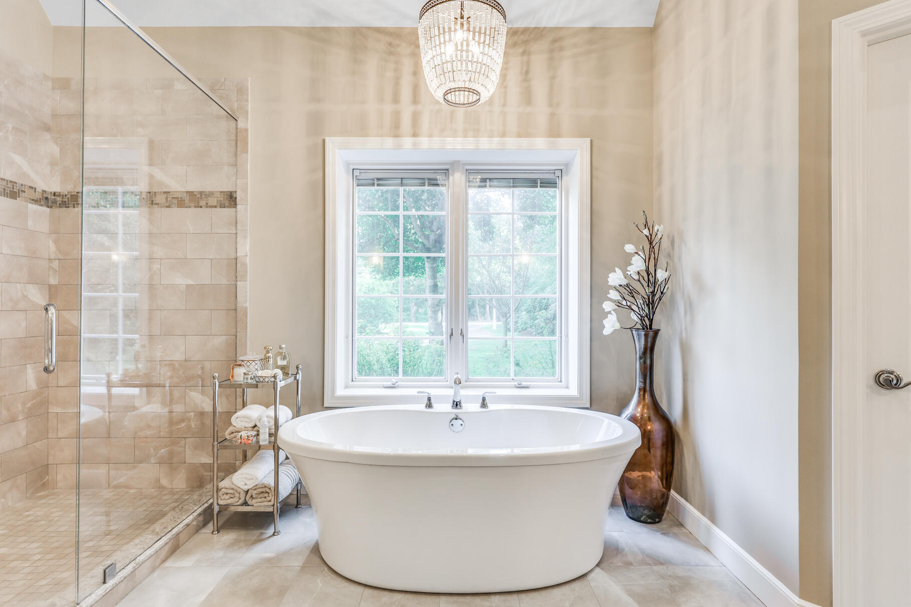 Osterville, Massachusetts 02655, United States, 3 Bedrooms Bedrooms, ,3 BathroomsBathrooms,Residential,Pending,43707