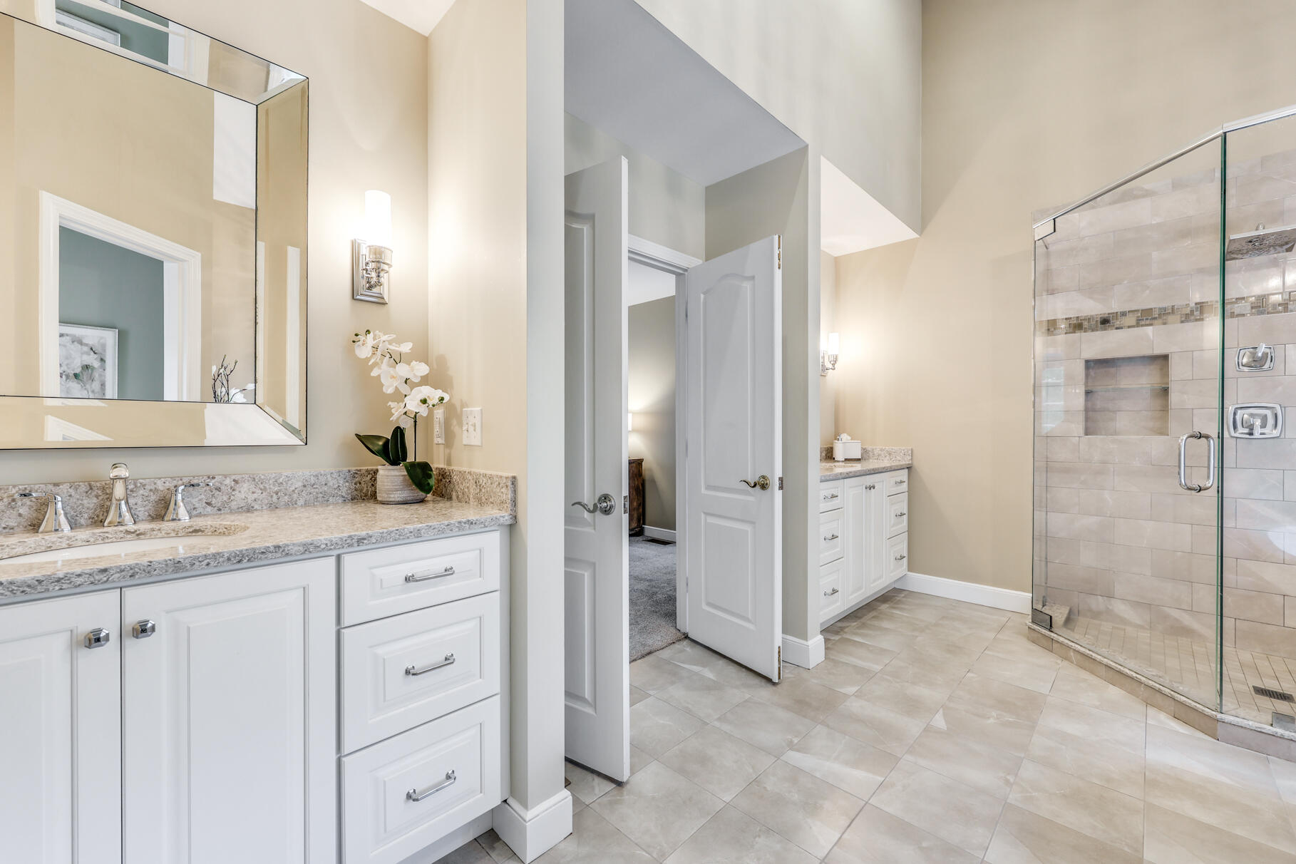 Osterville, Massachusetts 02655, United States, 3 Bedrooms Bedrooms, ,3 BathroomsBathrooms,Residential,Pending,43707