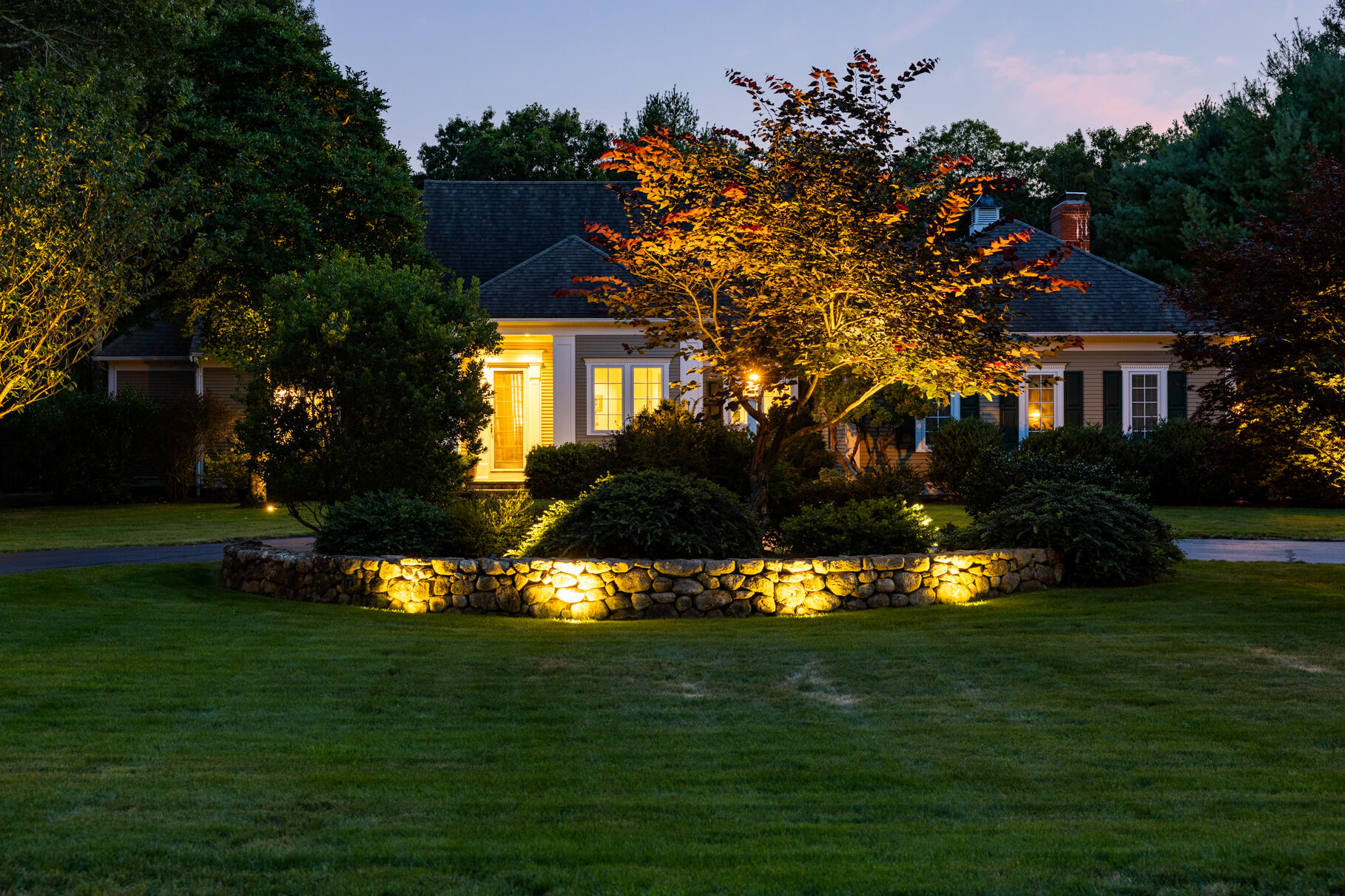 Osterville, Massachusetts 02655, United States, 3 Bedrooms Bedrooms, ,3 BathroomsBathrooms,Residential,Pending,43707