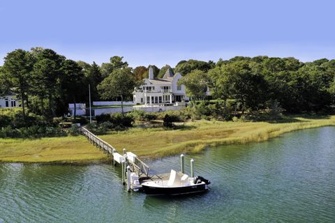 25 Oyster Way, Osterville, MA 02655 - #: 22304800