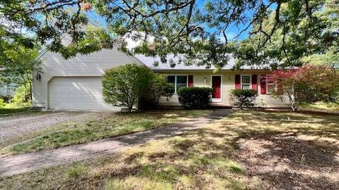 Photo of 16 Commons Way, Brewster, MA 02631 (MLS # 22505028)