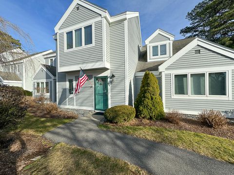 Townhouse in Brewster MA 94 Howland Circle.jpg