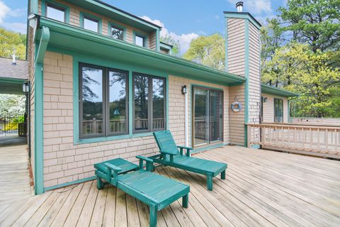 Single Family Residence in East Falmouth MA 84 Overlook Circle 33.jpg