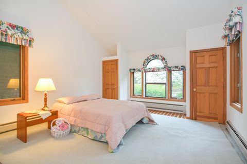 Single Family Residence in East Falmouth MA 84 Overlook Circle 29.jpg