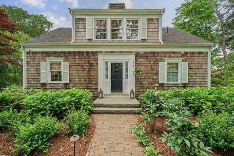 Single Family Residence in Mashpee MA 74 Fells Pond Road.jpg