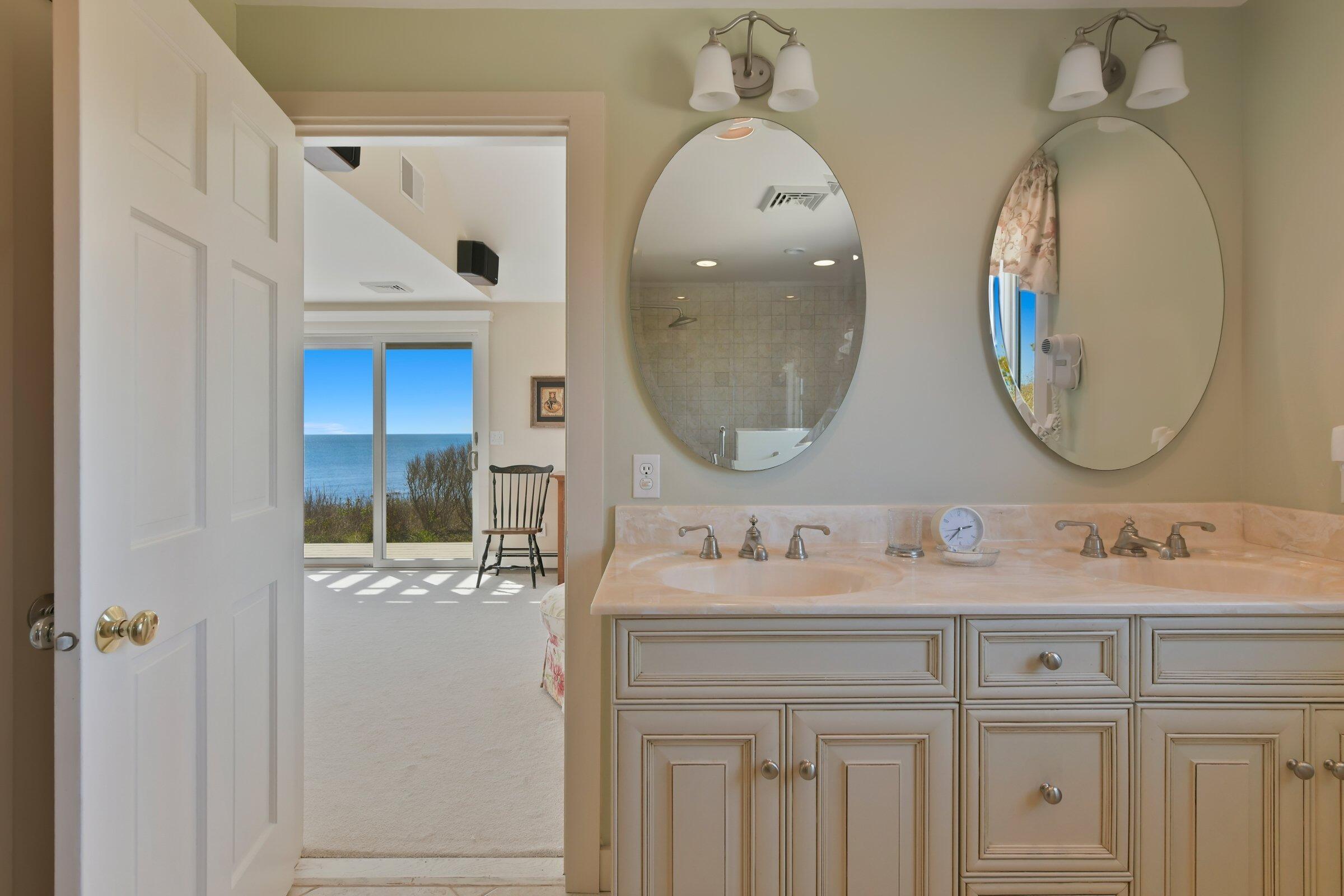 Falmouth, Massachusetts 02540, United States, 4 Bedrooms Bedrooms, ,3 BathroomsBathrooms,Residential,Active,209015