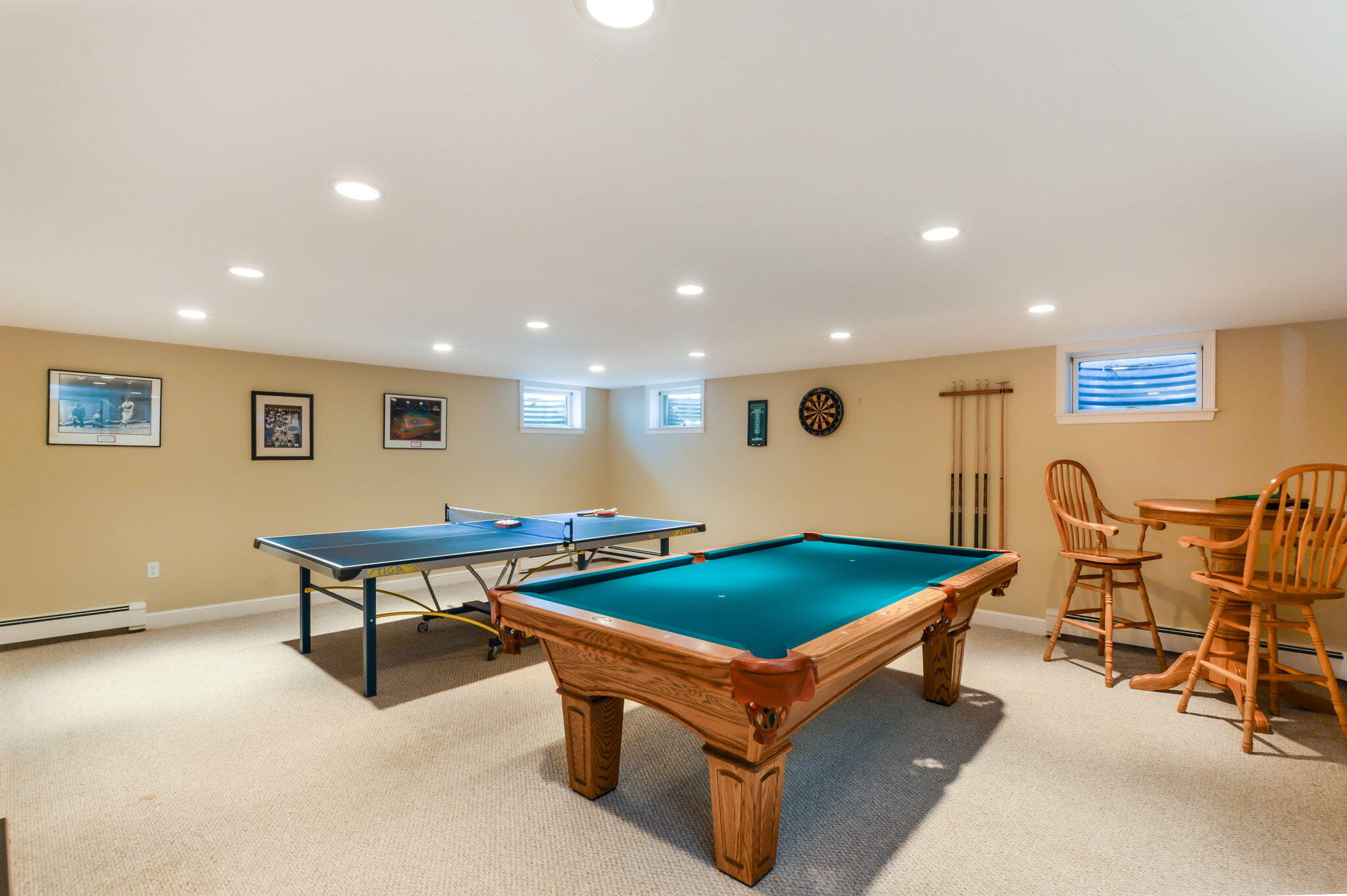 Weston, Massachusetts 02493, United States, 5 Bedrooms Bedrooms, ,3 BathroomsBathrooms,Residential,Pending,77794