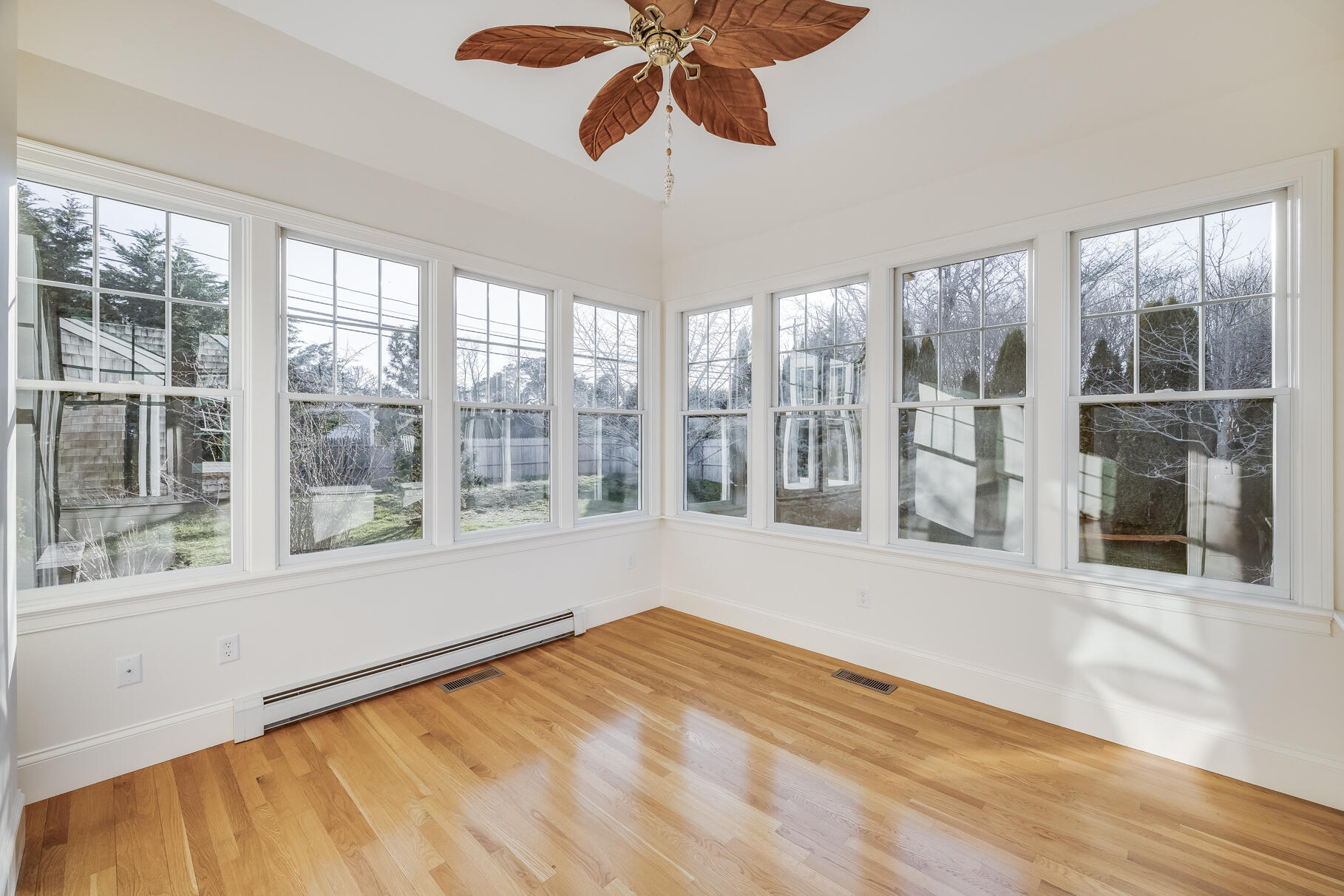 Chatham, Massachusetts 02633, United States, 4 Bedrooms Bedrooms, ,4 BathroomsBathrooms,Residential,Active,107695