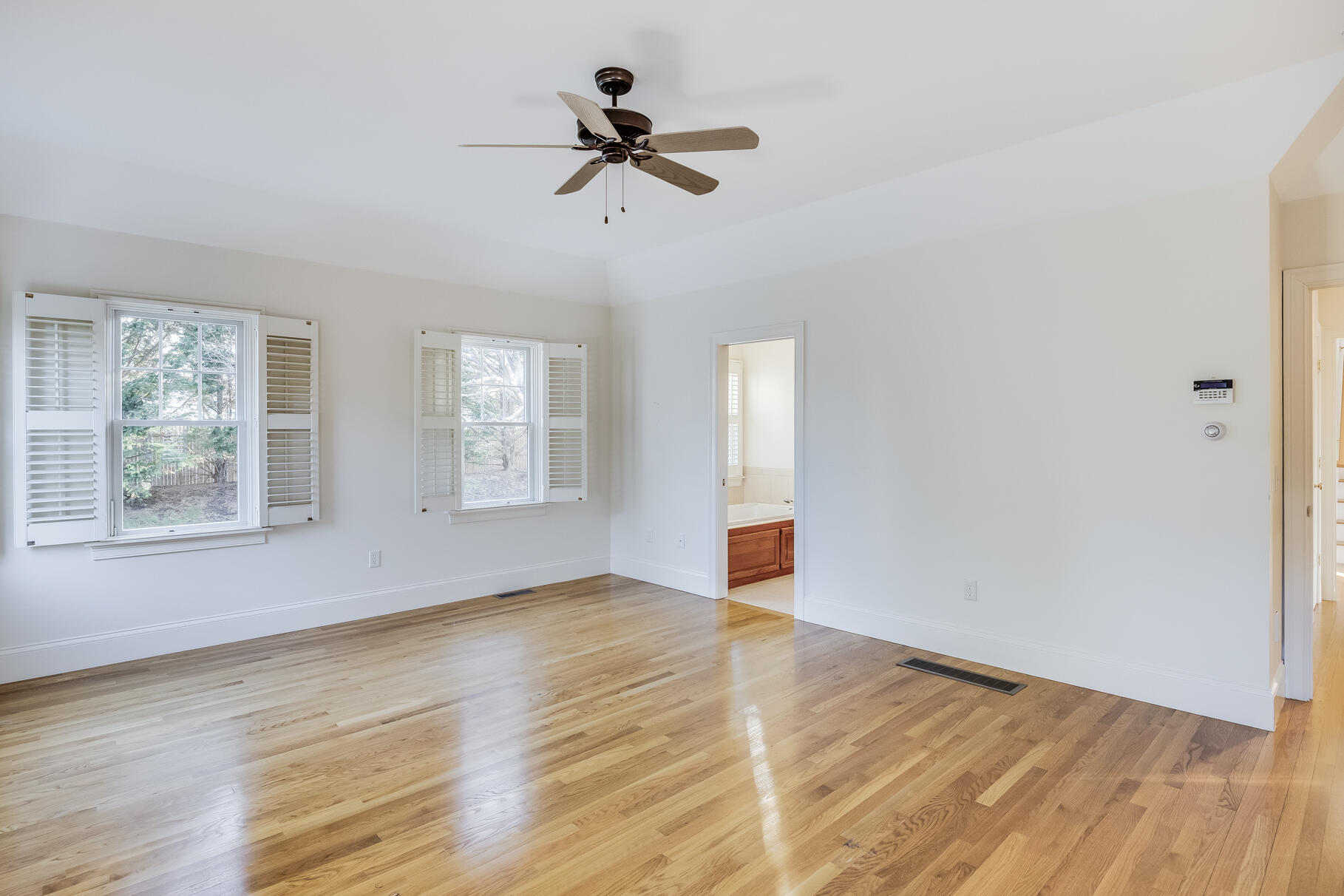 Chatham, Massachusetts 02633, United States, 4 Bedrooms Bedrooms, ,4 BathroomsBathrooms,Residential,Active,107695