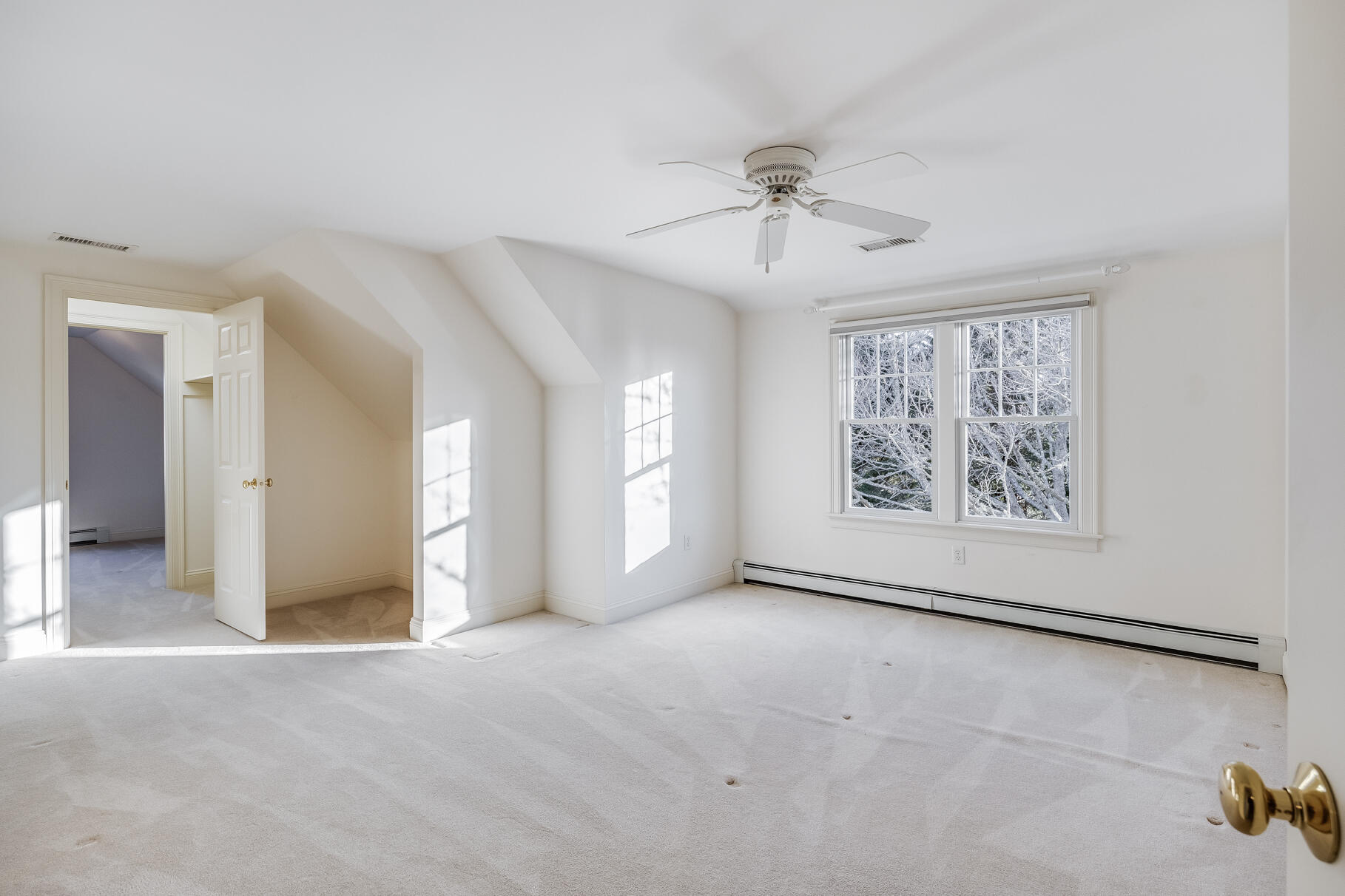 Chatham, Massachusetts 02633, United States, 4 Bedrooms Bedrooms, ,4 BathroomsBathrooms,Residential,Active,107695