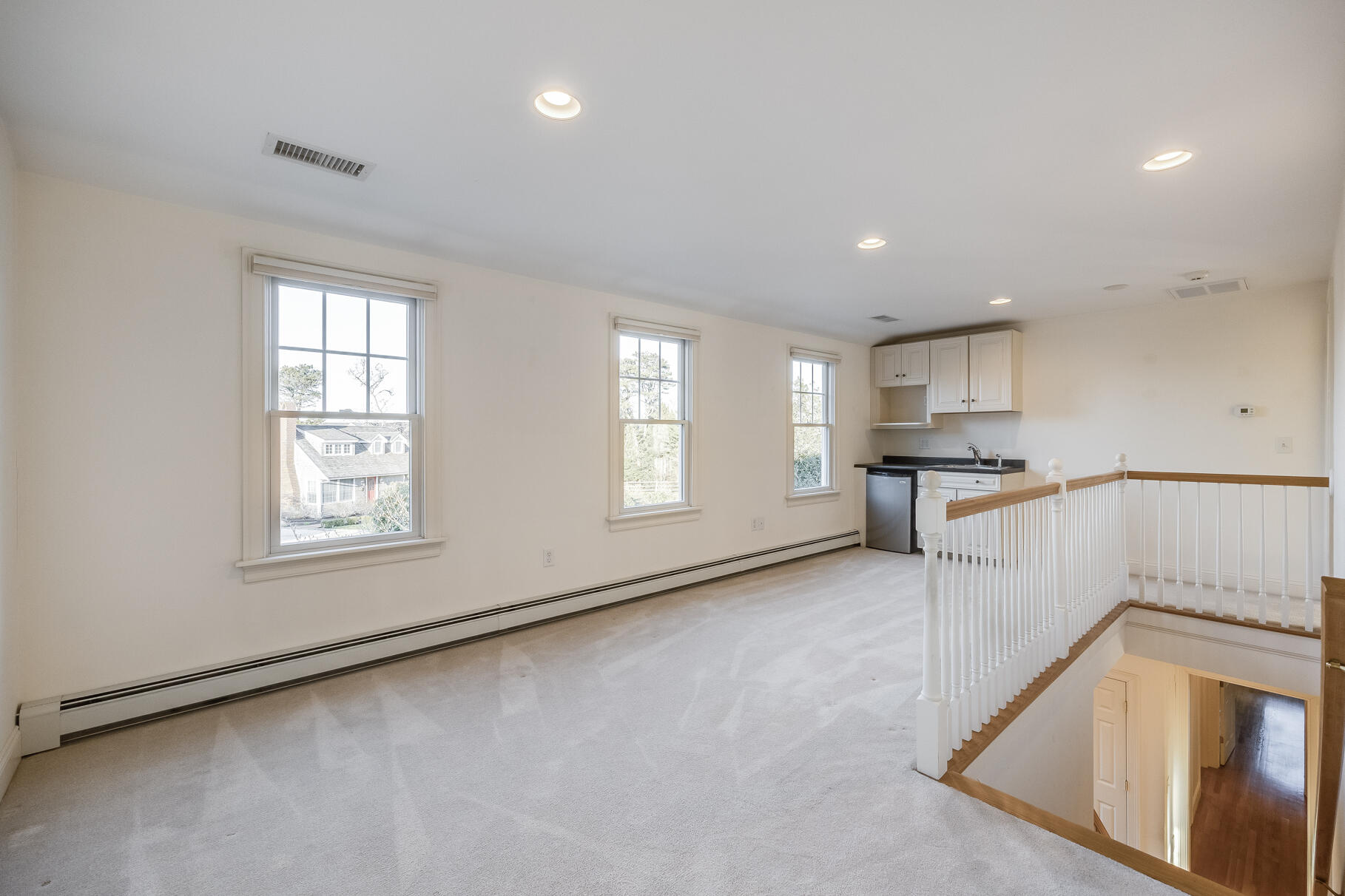 Chatham, Massachusetts 02633, United States, 4 Bedrooms Bedrooms, ,4 BathroomsBathrooms,Residential,Active,107695