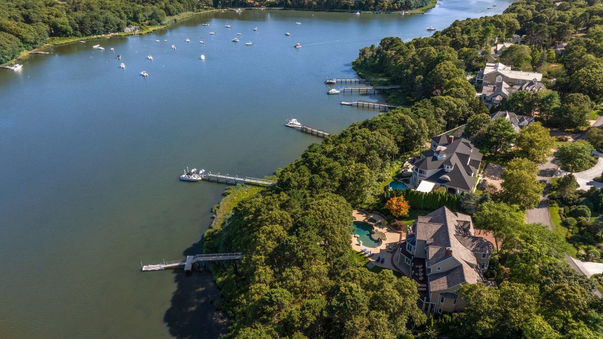 Mashpee, Massachusetts 02649, United States, 6 Bedrooms Bedrooms, ,8 BathroomsBathrooms,Residential,Active,190578