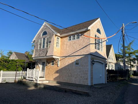 Photo of 398 Commercial Street #Cottage, Provincetown, MA 02657 (MLS # 22602540)