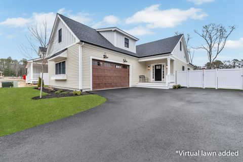 Photo of 17 Josiah Path, Falmouth, MA 02540 (MLS # 22601185)