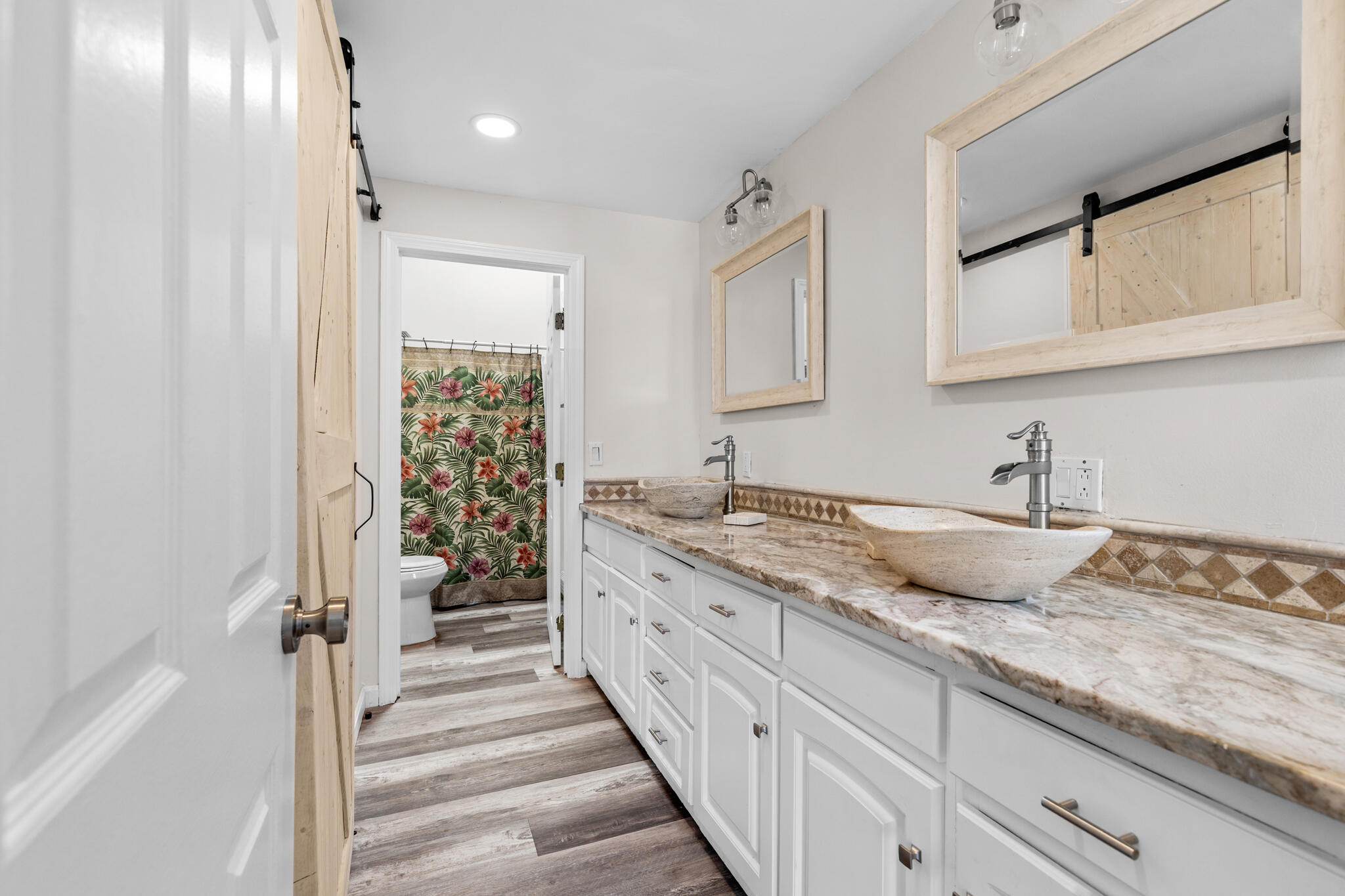 Orleans, Massachusetts, 02653, United States, 4 Bedrooms Bedrooms, ,4 BathroomsBathrooms,Residential,Active,2041822