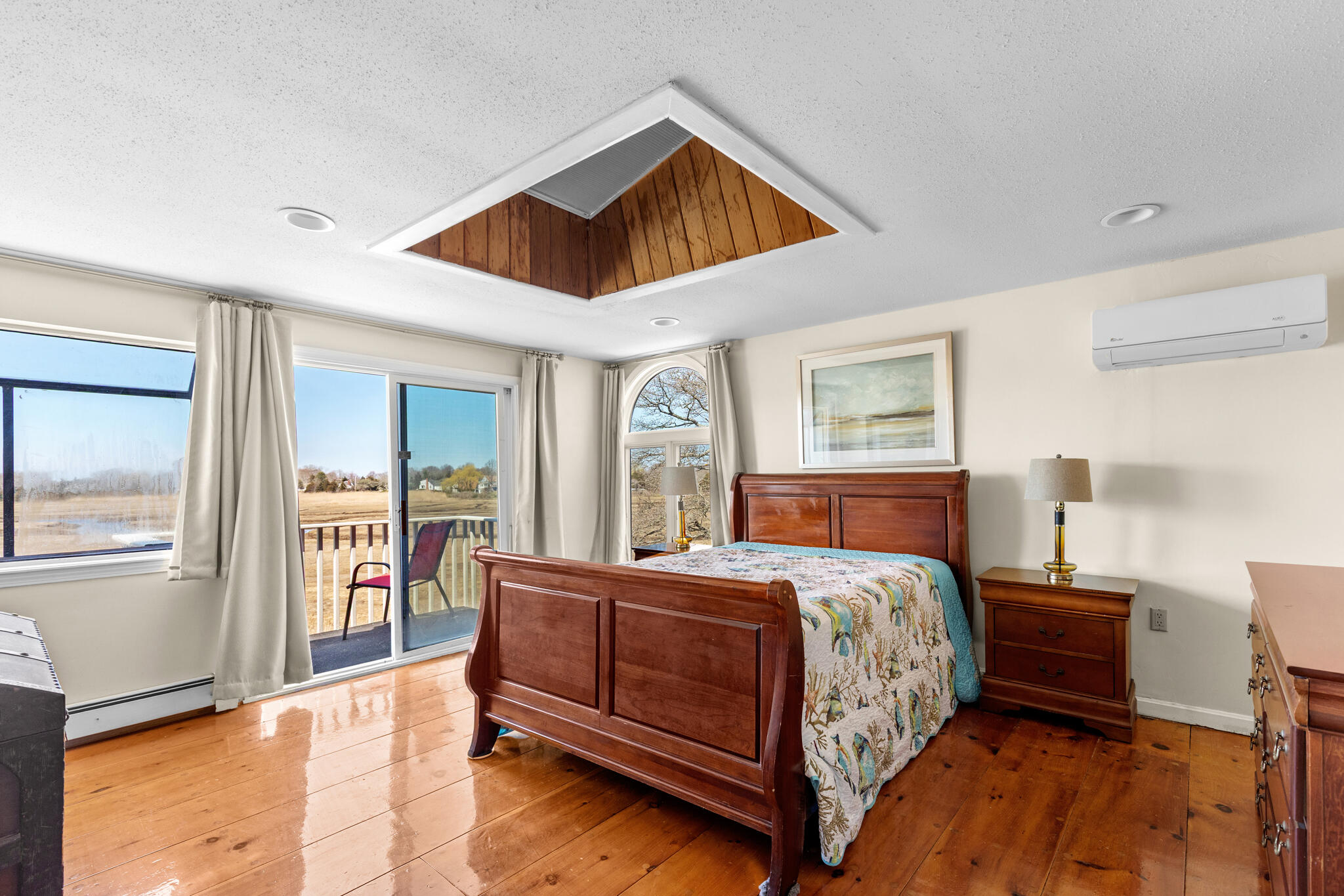 Orleans, Massachusetts, 02653, United States, 4 Bedrooms Bedrooms, ,4 BathroomsBathrooms,Residential,Active,2041822