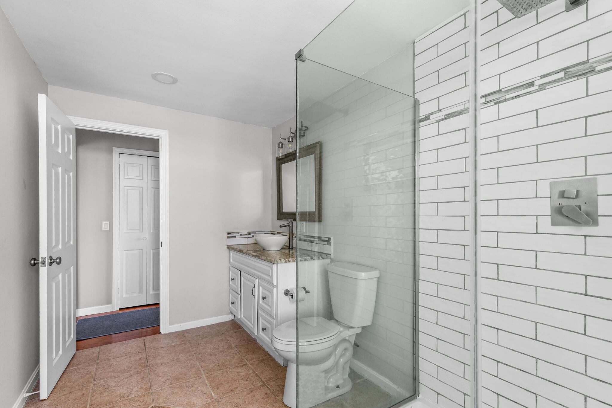 Orleans, Massachusetts, 02653, United States, 4 Bedrooms Bedrooms, ,4 BathroomsBathrooms,Residential,Active,2041822