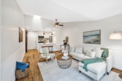 Photo of 102 Fletcher Lane #UNIT H, Brewster, MA 02631 (MLS # 22601376)