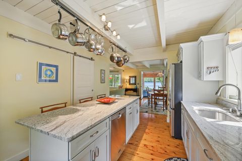 Single Family Residence in East Falmouth MA 313 Carriage Shop Road 14.jpg