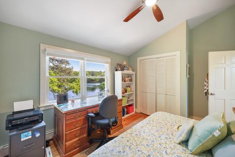 Single Family Residence in East Falmouth MA 313 Carriage Shop Road 20.jpg