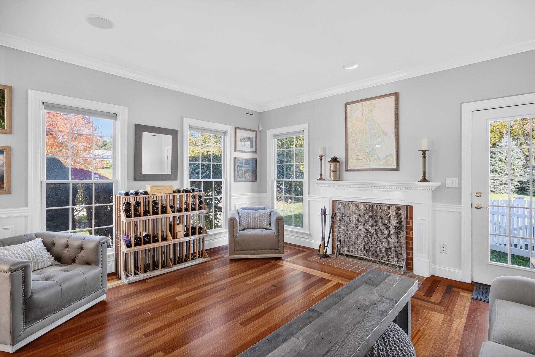 Duxbury, Massachusetts 02332, United States, 5 Bedrooms Bedrooms, ,6 BathroomsBathrooms,Residential,Active,234748