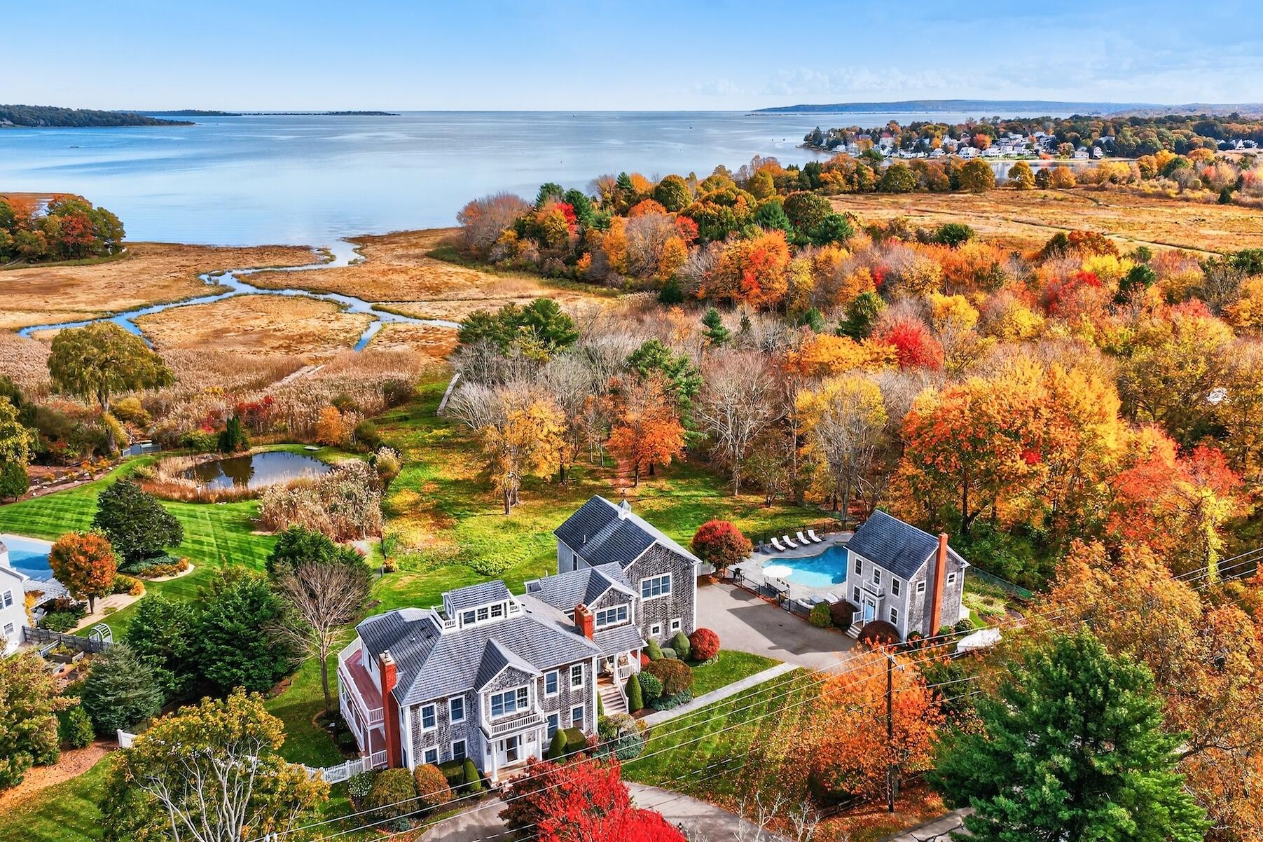 Duxbury, Massachusetts 02332, United States, 5 Bedrooms Bedrooms, ,6 BathroomsBathrooms,Residential,Active,234748