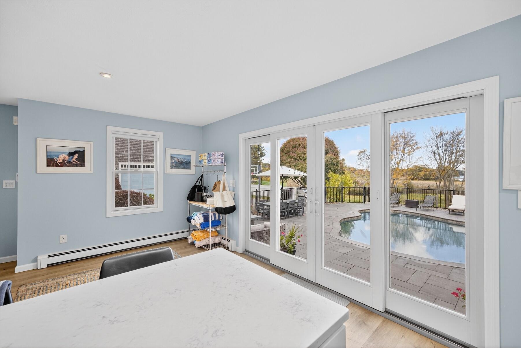 Duxbury, Massachusetts 02332, United States, 5 Bedrooms Bedrooms, ,6 BathroomsBathrooms,Residential,Active,234748