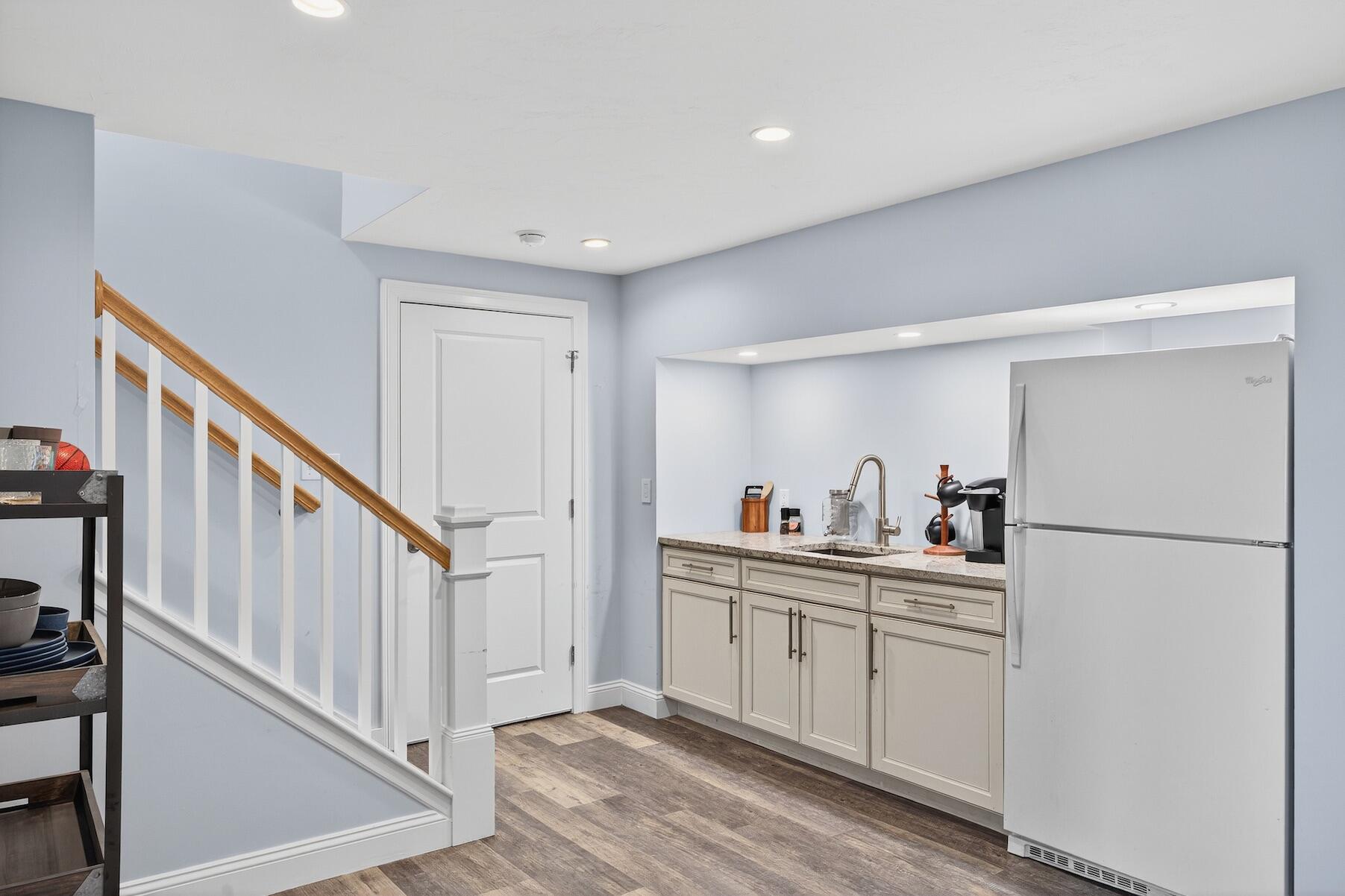 Duxbury, Massachusetts 02332, United States, 5 Bedrooms Bedrooms, ,6 BathroomsBathrooms,Residential,Active,234748