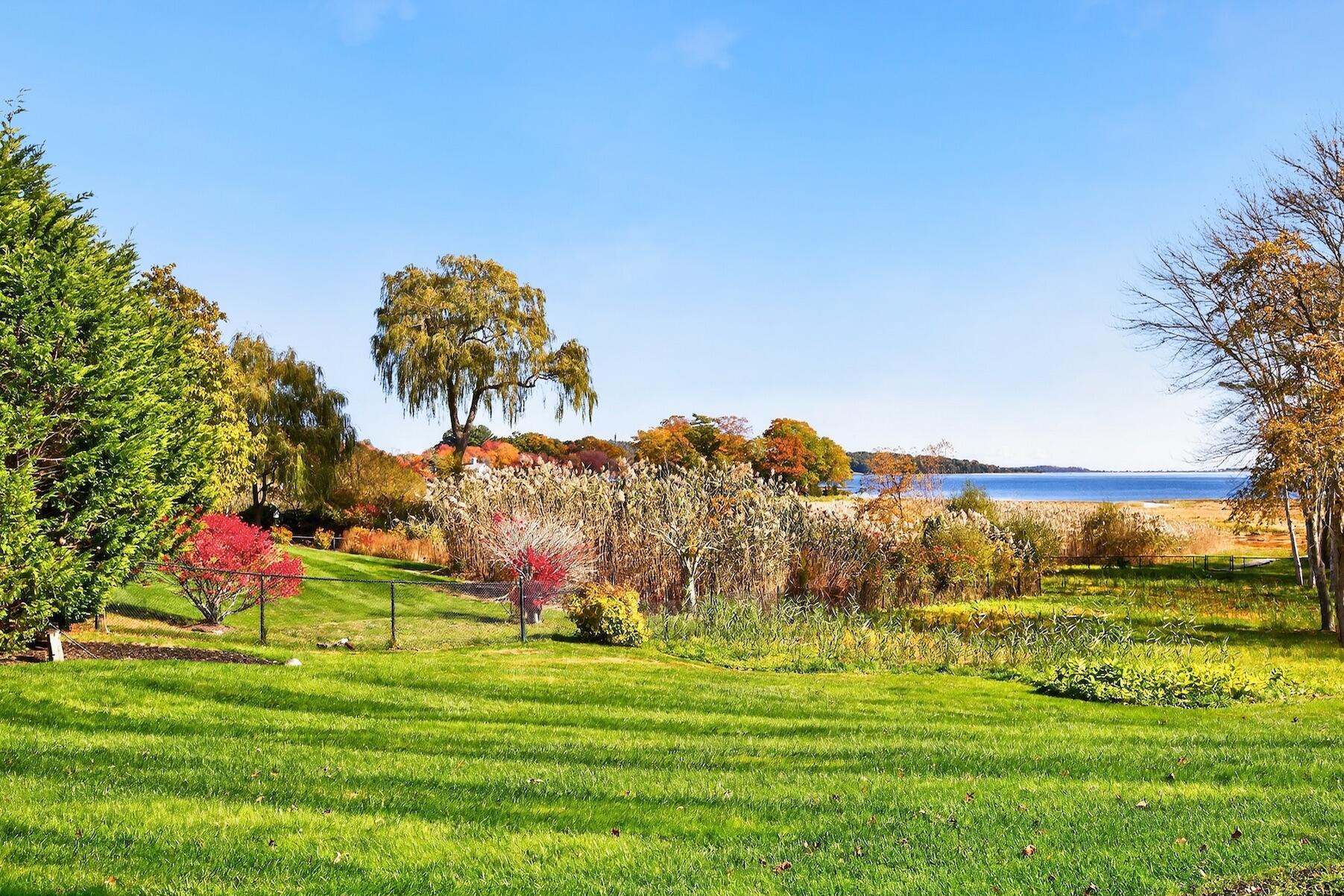 Duxbury, Massachusetts 02332, United States, 5 Bedrooms Bedrooms, ,6 BathroomsBathrooms,Residential,Active,234748