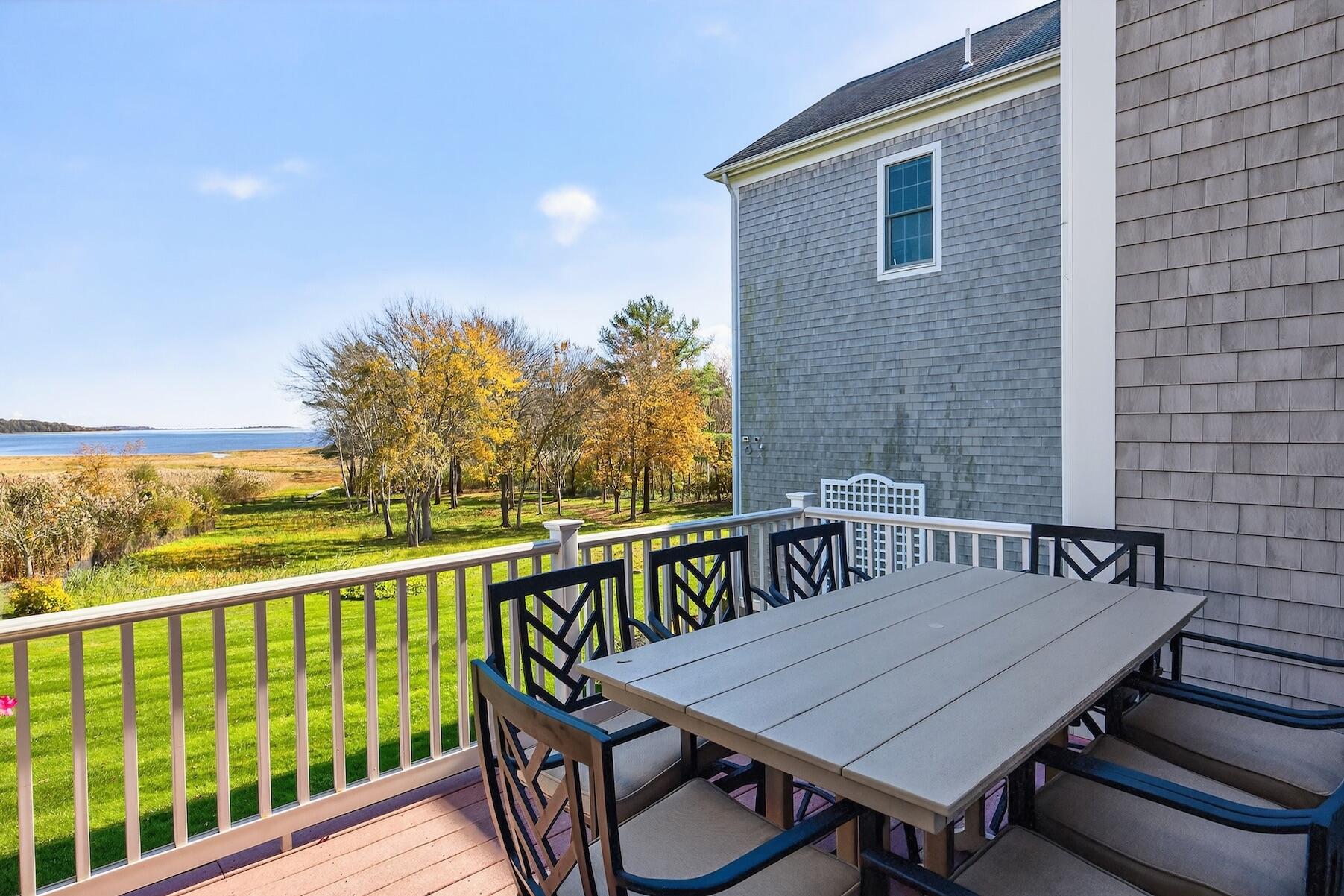 Duxbury, Massachusetts 02332, United States, 5 Bedrooms Bedrooms, ,6 BathroomsBathrooms,Residential,Active,234748