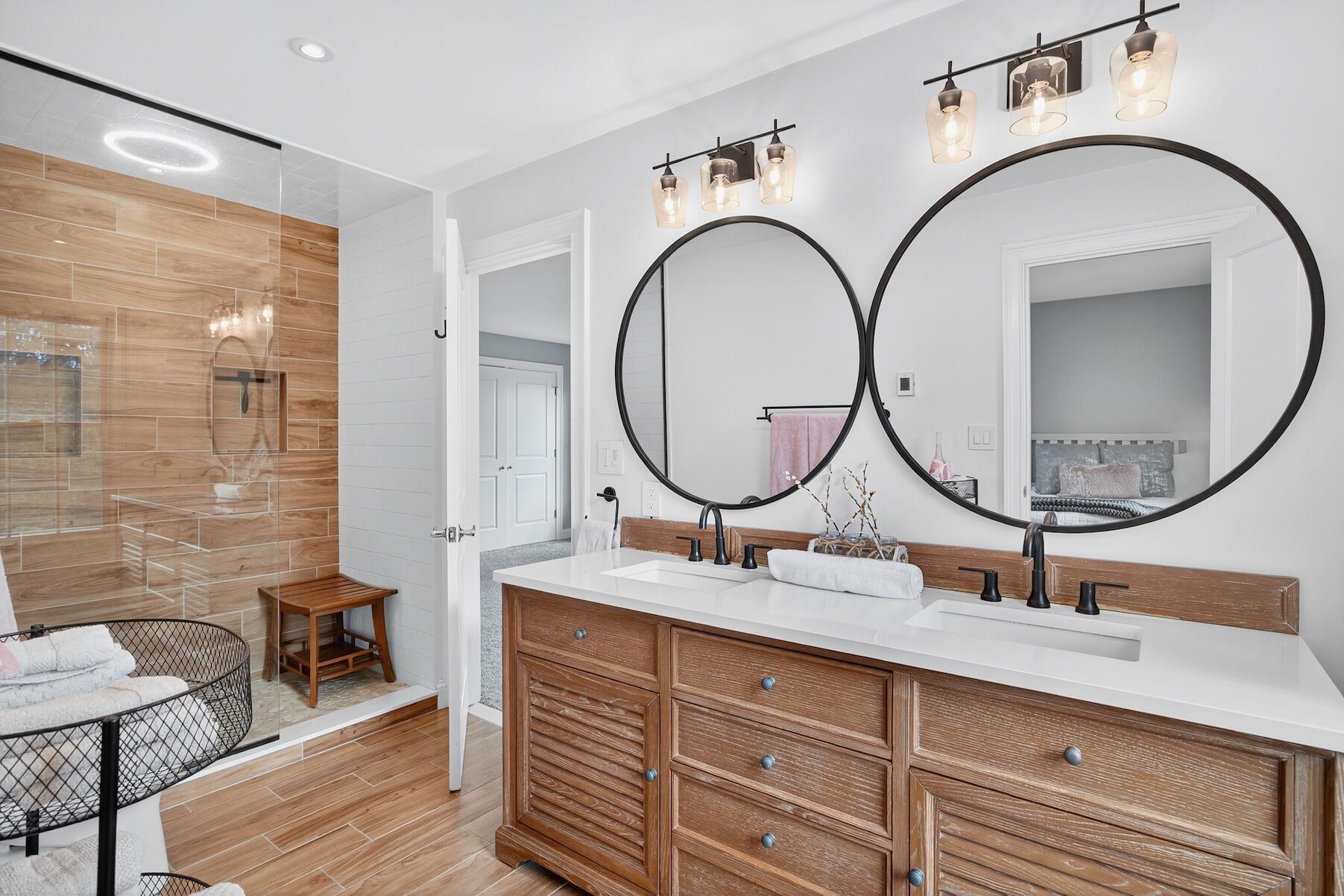 Duxbury, Massachusetts 02332, United States, 5 Bedrooms Bedrooms, ,6 BathroomsBathrooms,Residential,Active,234748