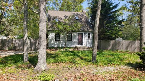 Photo of 3 Ships Lantern Drive, Mashpee, MA 02649 (MLS # 22602322)
