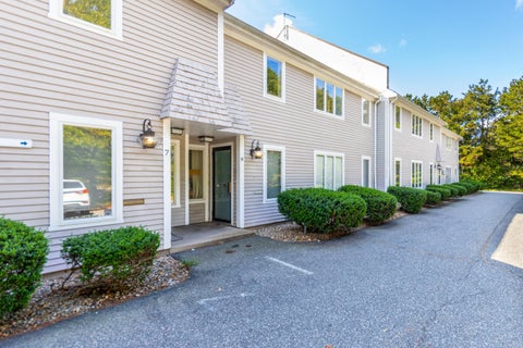 Photo of 152 Breeds Hill Road #UNIT 7, Hyannis, MA 02601 (MLS # 22605490)
