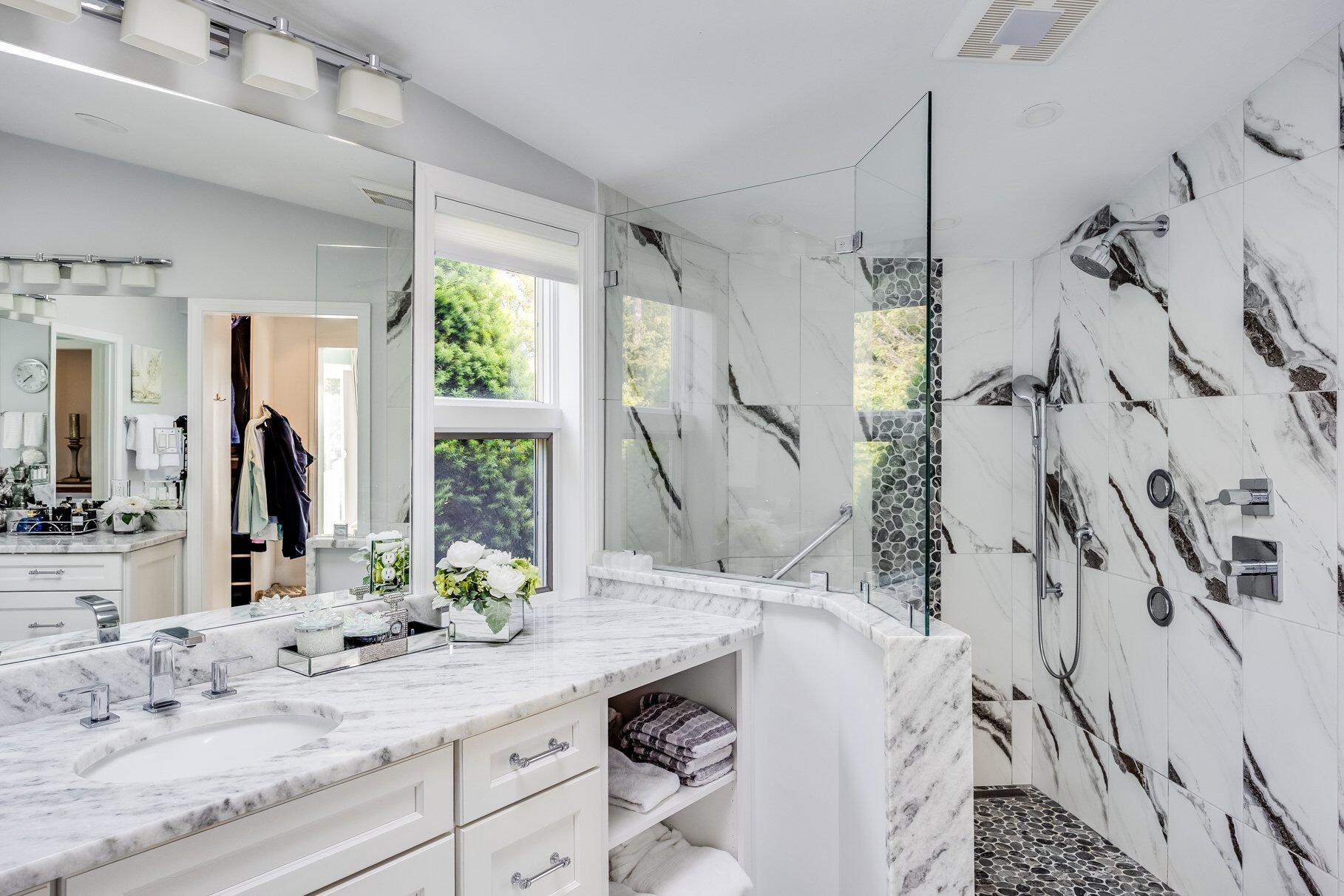 Pocasset, Massachusetts 02559, United States, 5 Bedrooms Bedrooms, ,4 BathroomsBathrooms,Residential,Active,155647