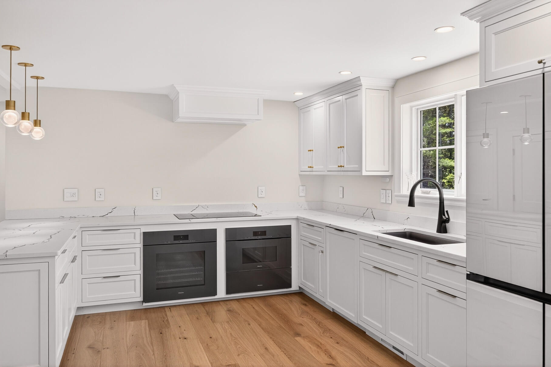 Brewster, Massachusetts 02631, United States, 3 Bedrooms Bedrooms, ,3 BathroomsBathrooms,Residential,Active,160519