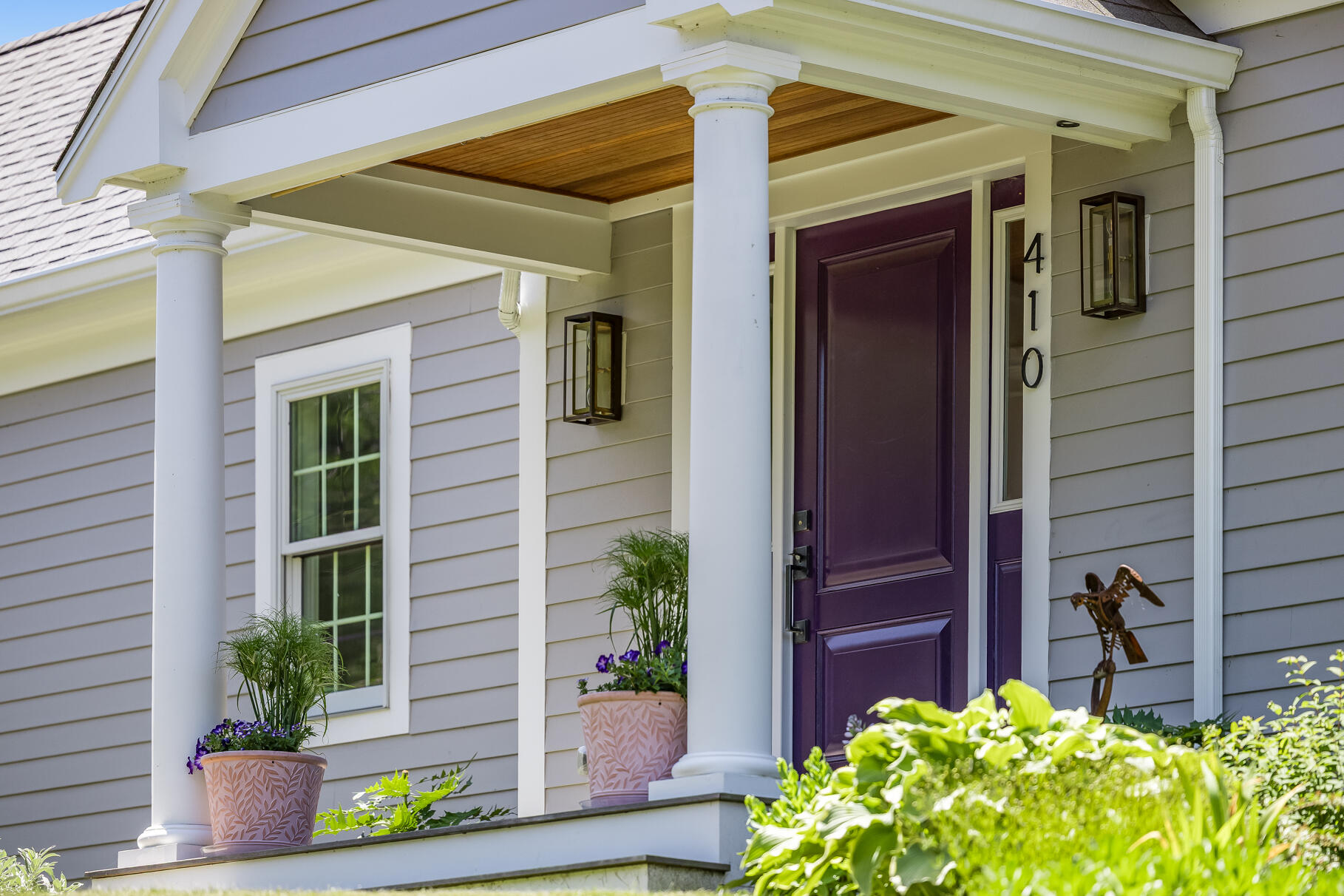 Brewster, Massachusetts 02631, United States, 3 Bedrooms Bedrooms, ,3 BathroomsBathrooms,Residential,Active,160519