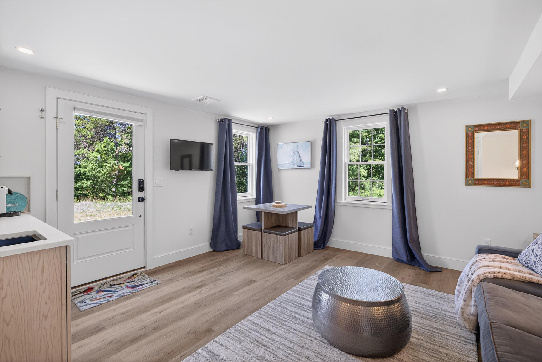 Brewster, Massachusetts 02631, United States, 3 Bedrooms Bedrooms, ,3 BathroomsBathrooms,Residential,Active,160519