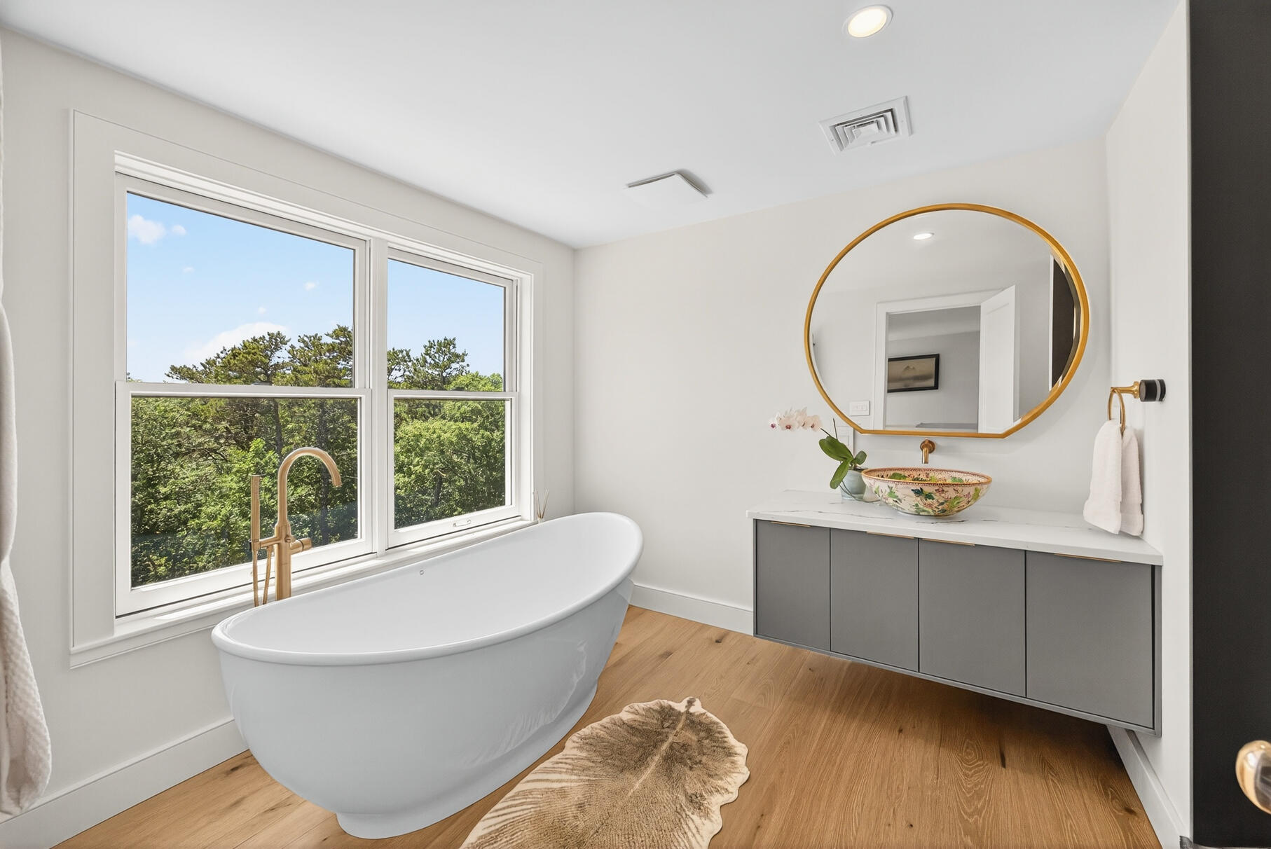 Brewster, Massachusetts 02631, United States, 3 Bedrooms Bedrooms, ,3 BathroomsBathrooms,Residential,Active,160519