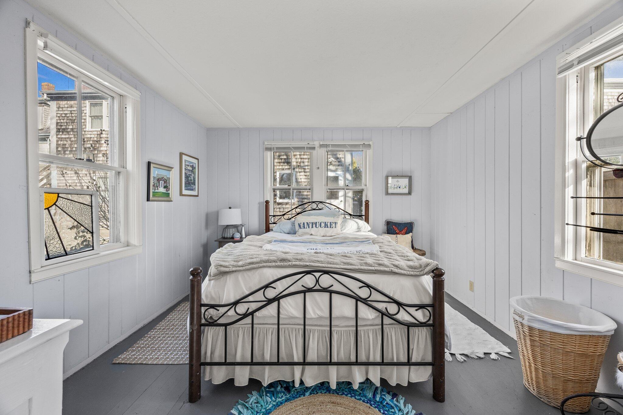 Chatham, Massachusetts 02633, United States, 1 Bedroom Bedrooms, ,1 BathroomBathrooms,Residential,Pending,24192