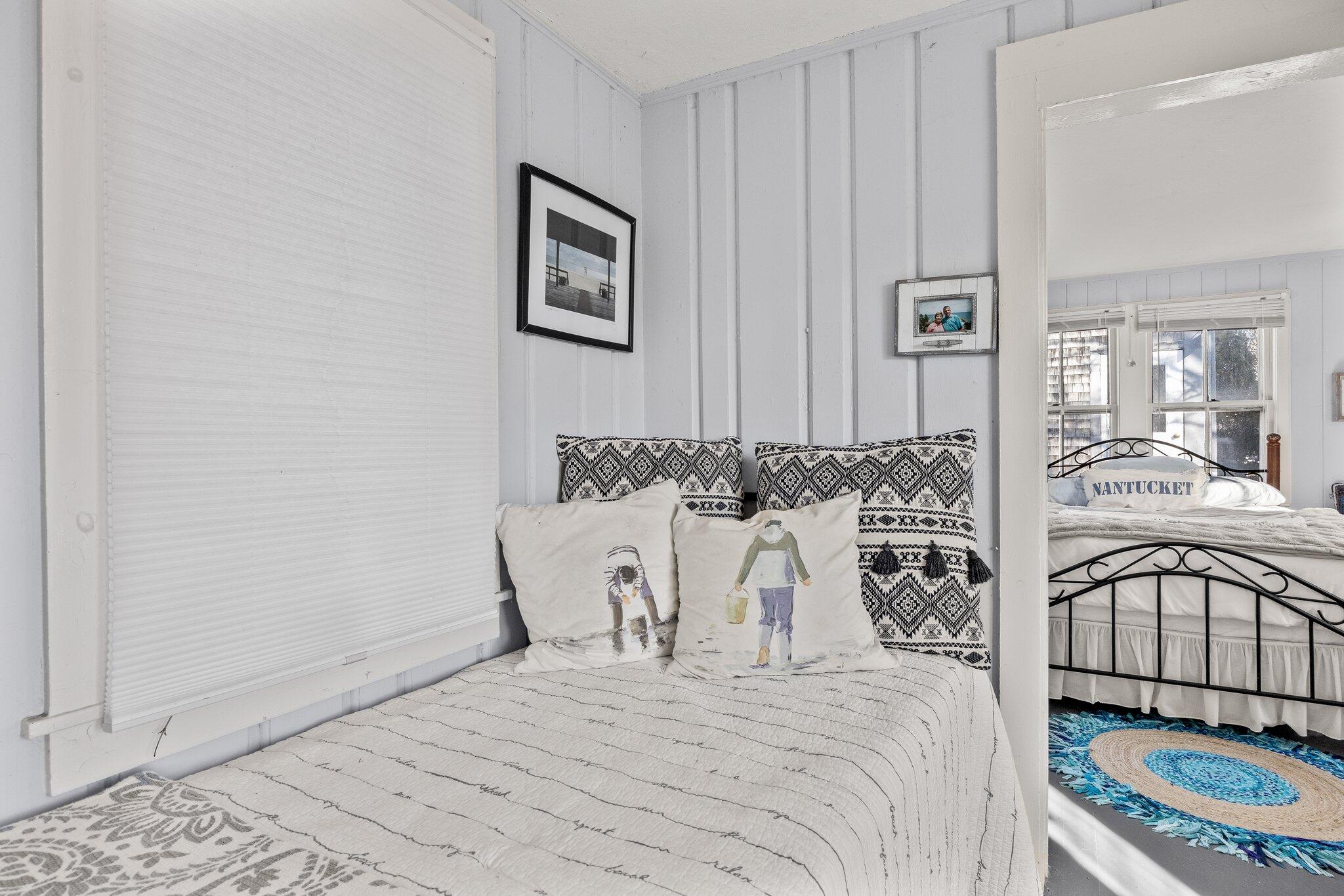 Chatham, Massachusetts 02633, United States, 1 Bedroom Bedrooms, ,1 BathroomBathrooms,Residential,Pending,24192