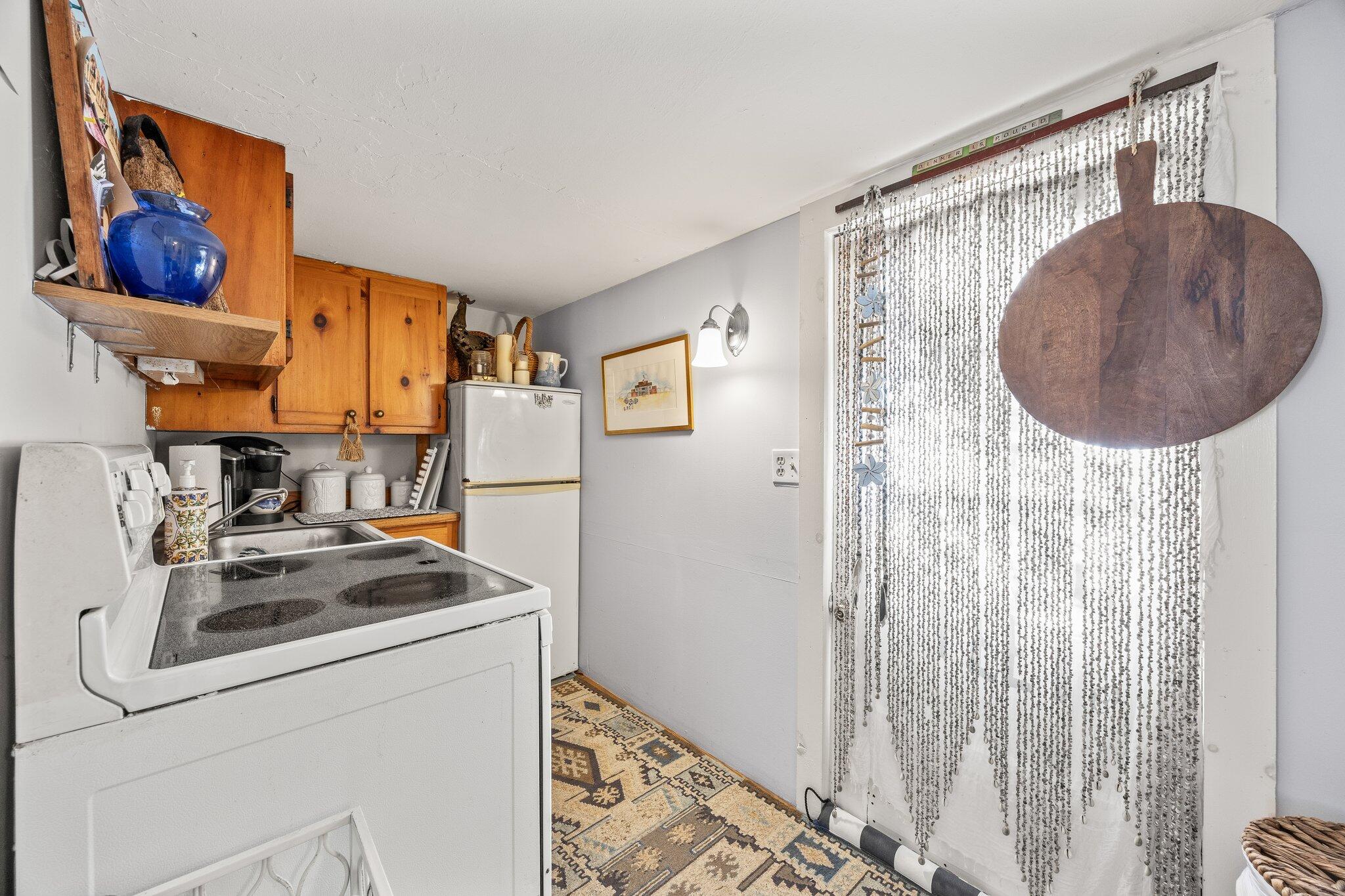 Chatham, Massachusetts 02633, United States, 1 Bedroom Bedrooms, ,1 BathroomBathrooms,Residential,Pending,24192