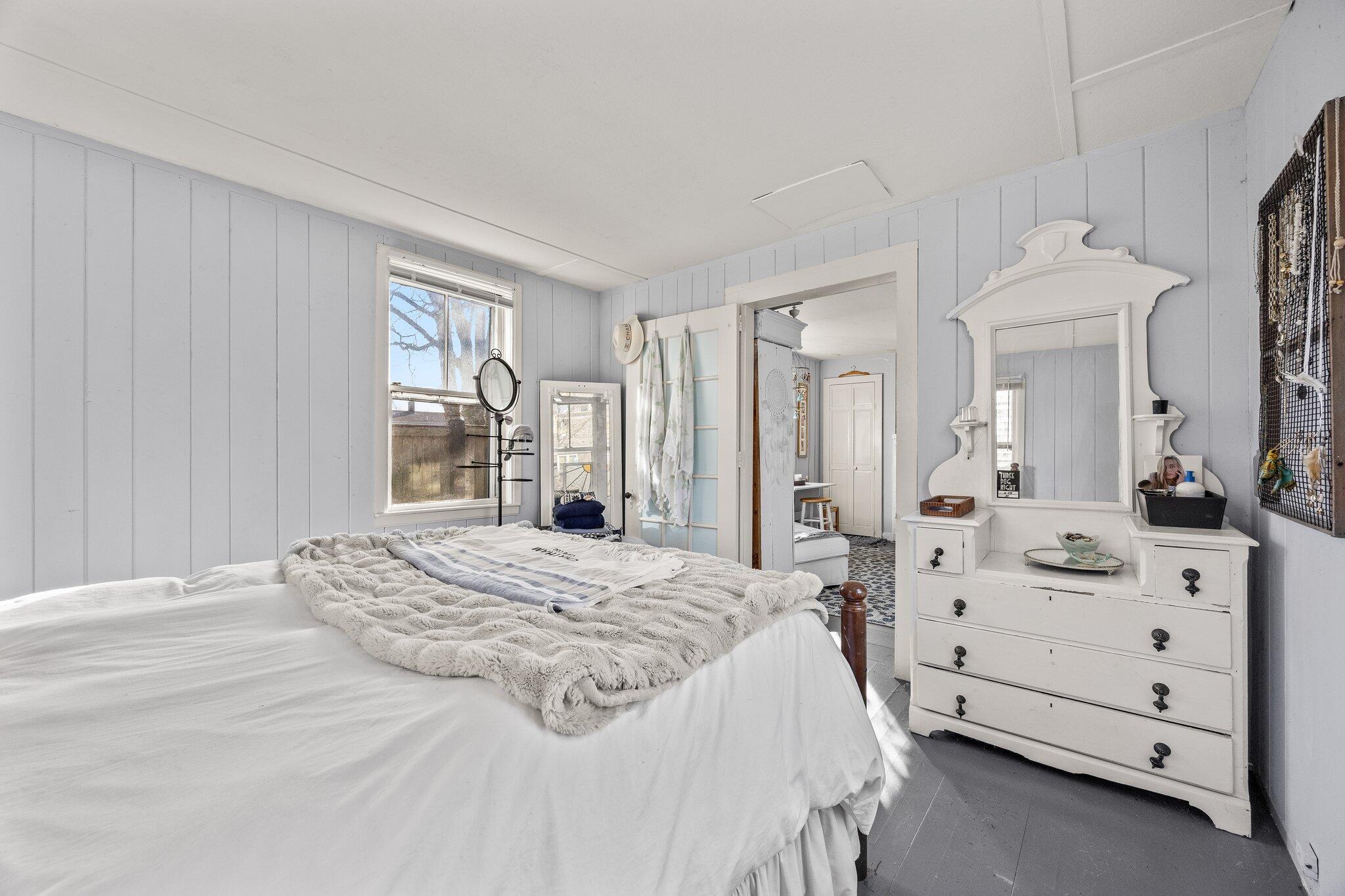 Chatham, Massachusetts 02633, United States, 1 Bedroom Bedrooms, ,1 BathroomBathrooms,Residential,Pending,24192