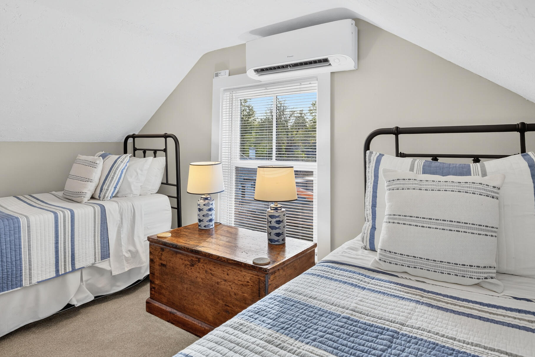 Yarmouth Port, Massachusetts 02675, United States, 6 Bedrooms Bedrooms, ,6 BathroomsBathrooms,Residential,Active,234424