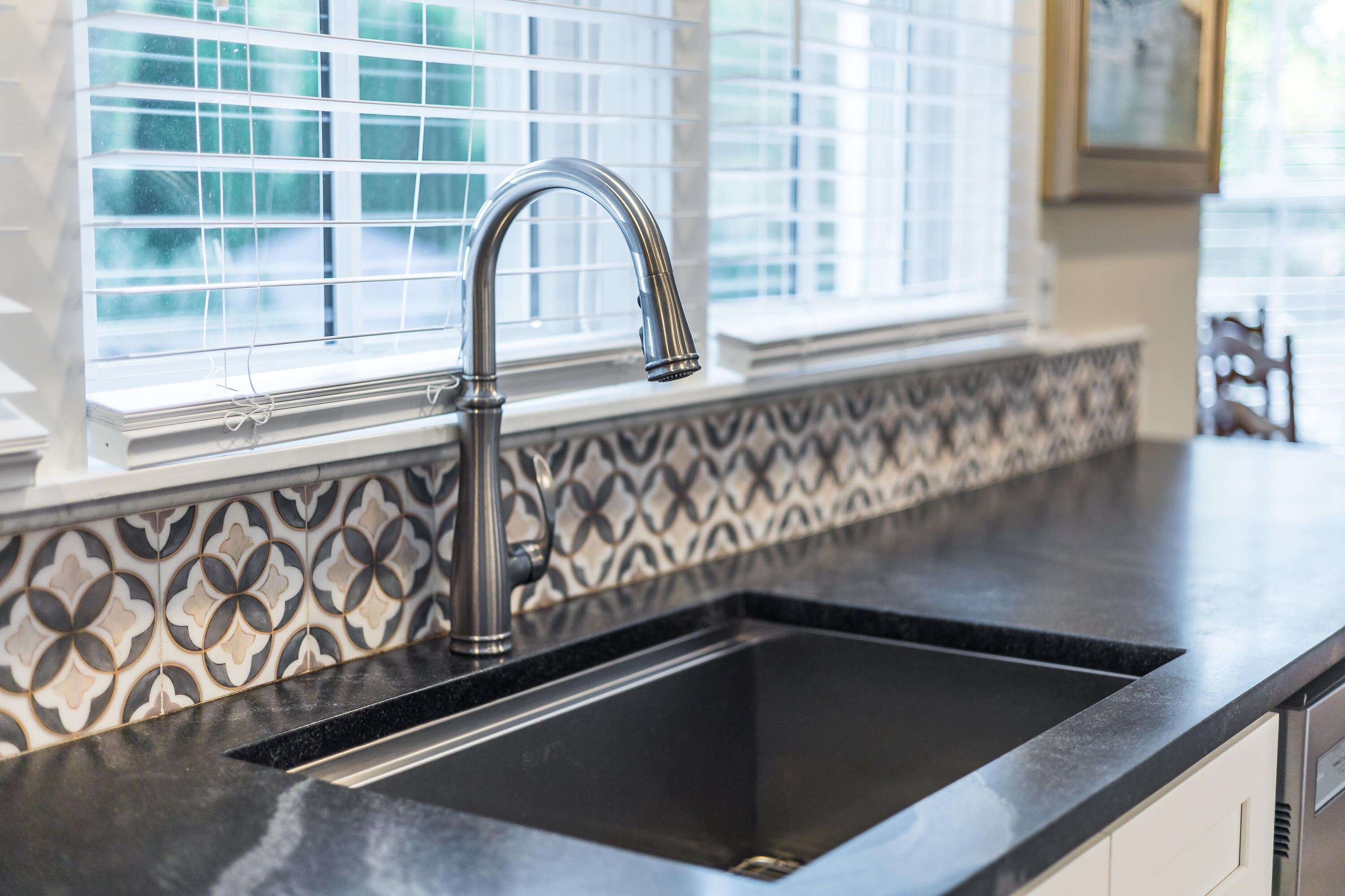 Yarmouth Port, Massachusetts 02675, United States, 6 Bedrooms Bedrooms, ,6 BathroomsBathrooms,Residential,Active,234424