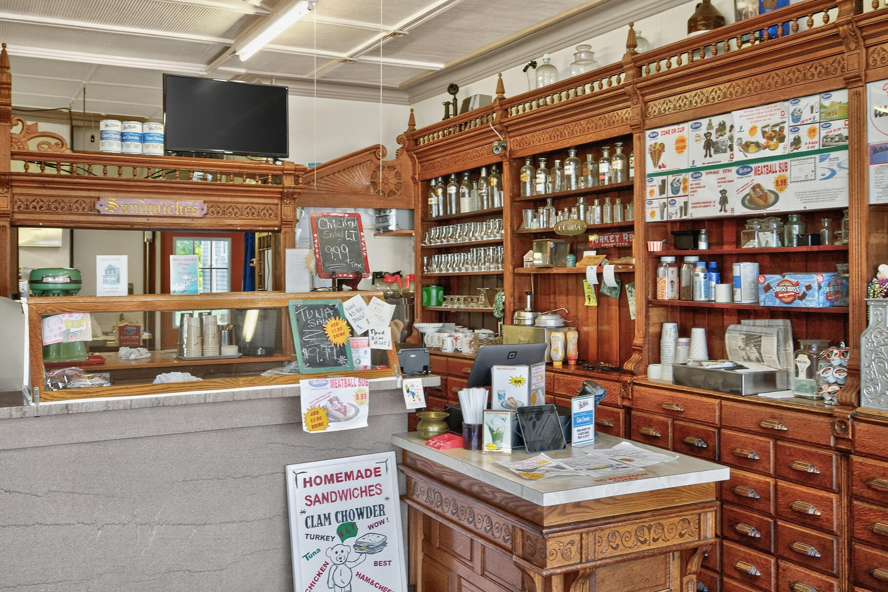 Yarmouth Port, Massachusetts 02675, United States, 6 Bedrooms Bedrooms, ,6 BathroomsBathrooms,Residential,Active,234424