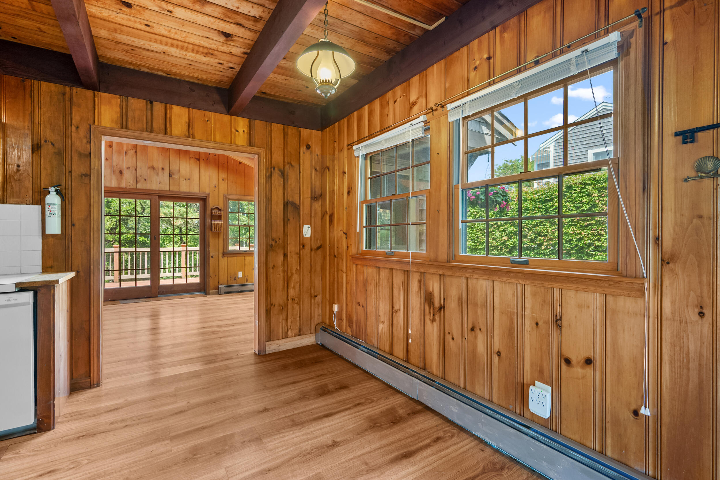 Chatham, Massachusetts 02633, United States, 4 Bedrooms Bedrooms, ,3 BathroomsBathrooms,Residential,Active,191513